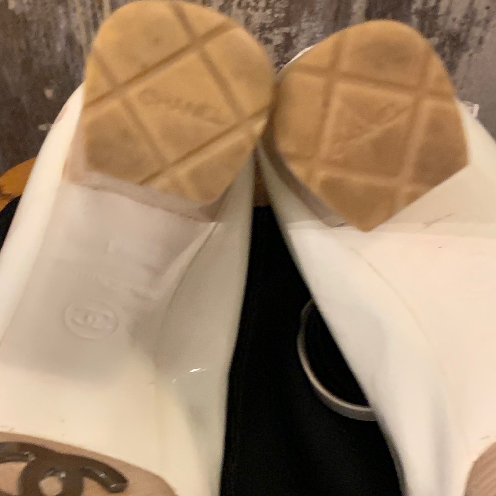 Chanel peep toe platforms sz 41 - Picture 13 of 16